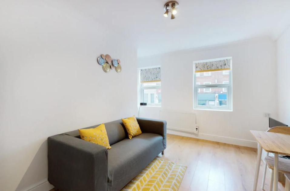 New Spacious 1 Bed Studio Flat In Aldgate Lägenhet London Exteriör bild